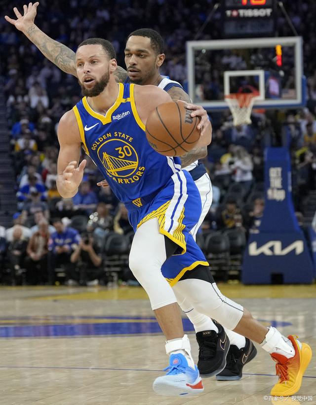 关于库里：站在篮球史的巅峰，“水花”震撼世界！的信息